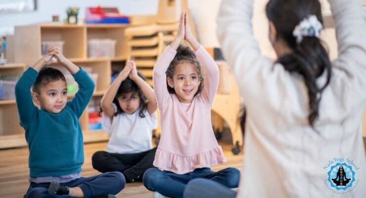 El mejor yoga para niños: beneficios y posturas recomendadas