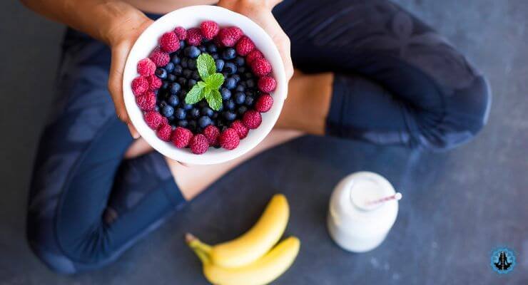 What to Eat Before and After Yoga